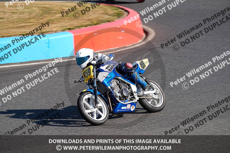 enduro digital images;event digital images;eventdigitalimages;mallory park;mallory park photographs;mallory park trackday;mallory park trackday photographs;no limits trackdays;peter wileman photography;racing digital images;trackday digital images;trackday photos